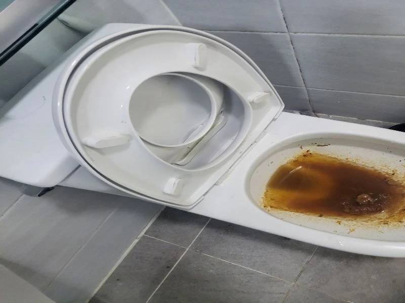 광교 변기막힘 작업사례 3