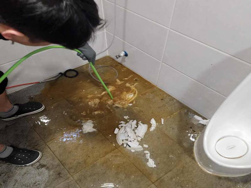 광교 변기역류 작업사례 3